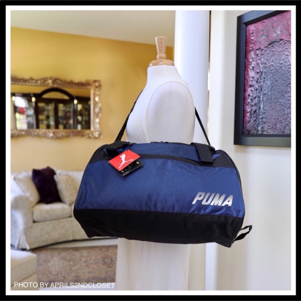 PUMA LOGO LARGE DUFFEL TRAVEL BAG - Picture 2 of 7